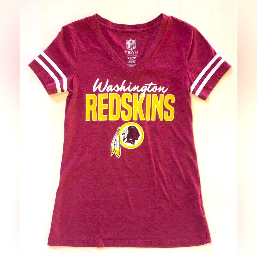 Washington Redskins Short-Sleeve V-Neck Women’s NFL Shirt (XS)